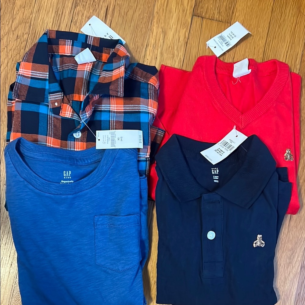 GAP Kids Boys Bundle 4 shirts. Size 4